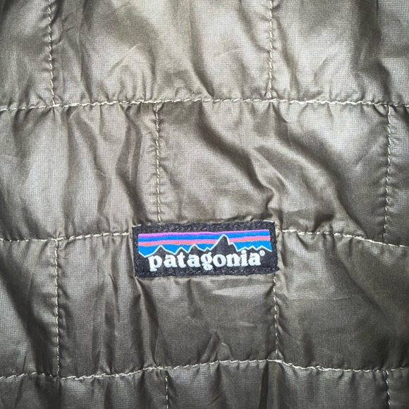 Men’s Patagonia Nano Puff Vest - Picture 3 of 6